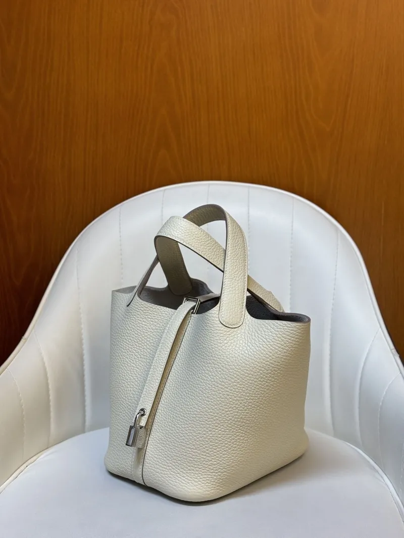Alternative view of Hermes Shopping Bags-48