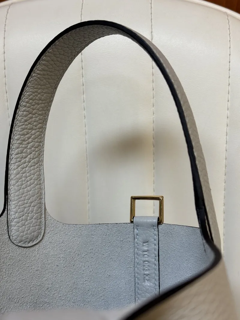 Hermes Pale Blue Leather Bucket Handbag - Image 8