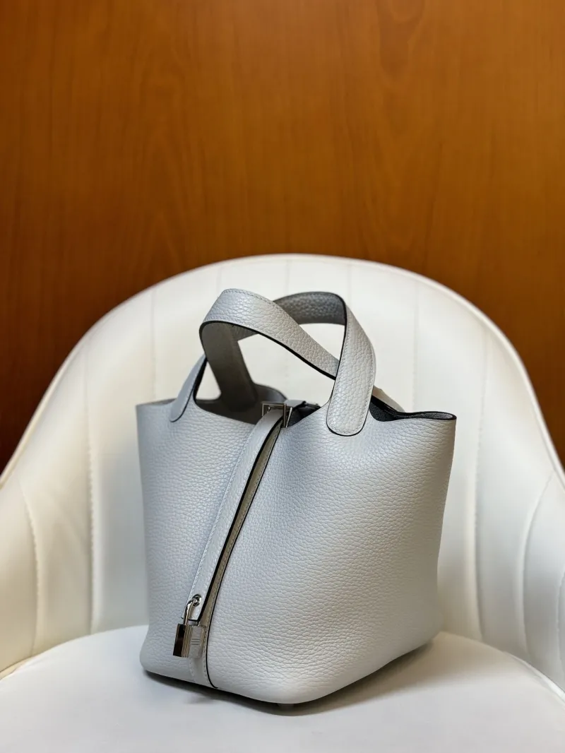 Hermes Shopping Bags-50