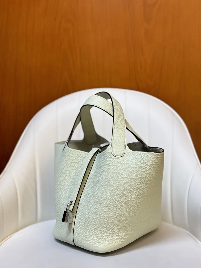 Hermes Shopping Bags-53