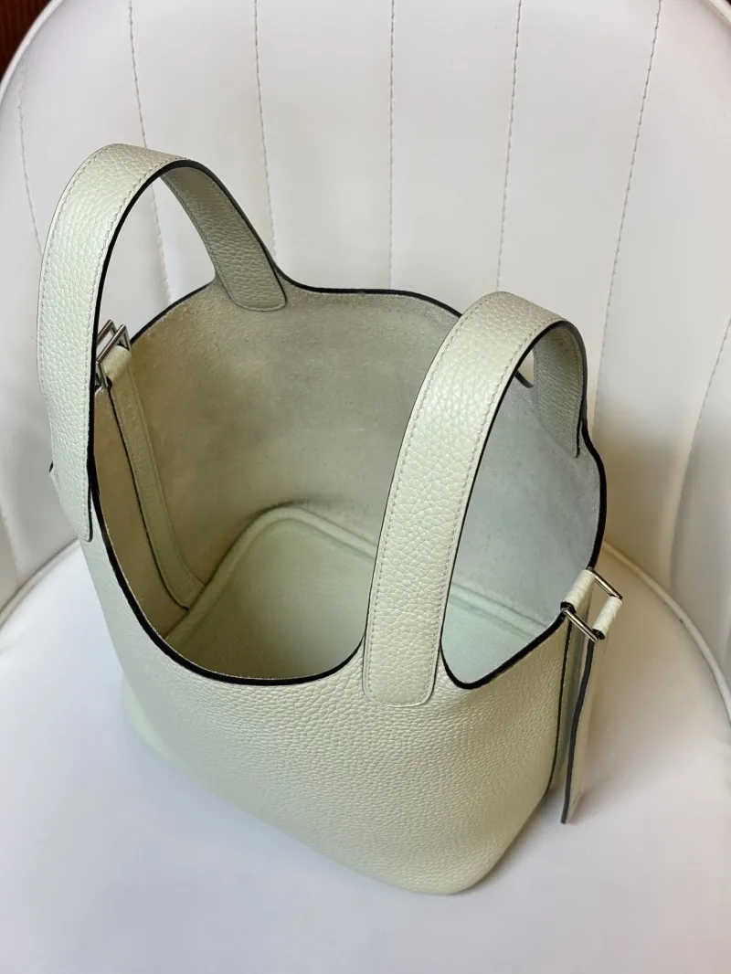 Hermes Light Green Bucket Handbag 53 - Image 4