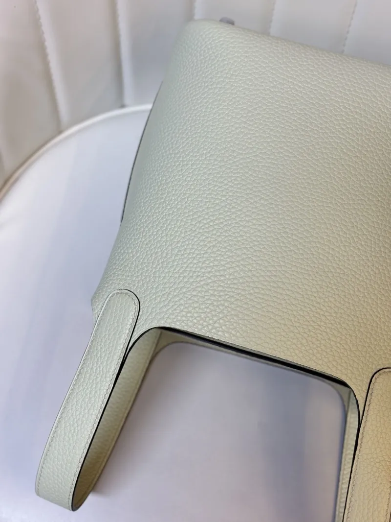 Hermes Light Green Bucket Handbag 53 - Image 6