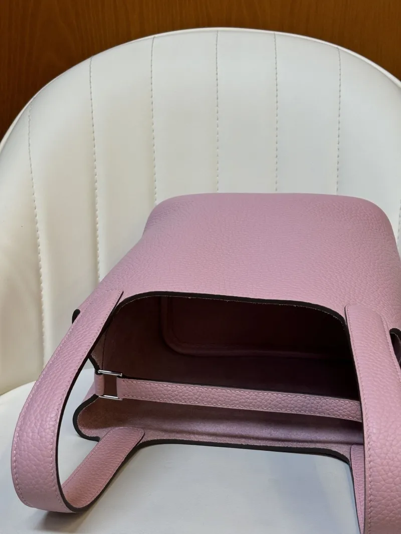 Hermes Pink Leather Bucket Bag - Image 5