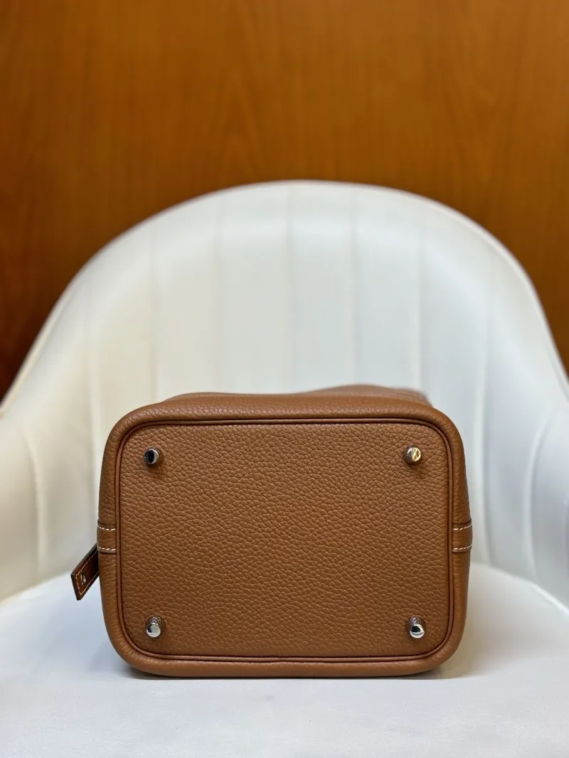 Alternative view of Hermes Shopping Bags-58