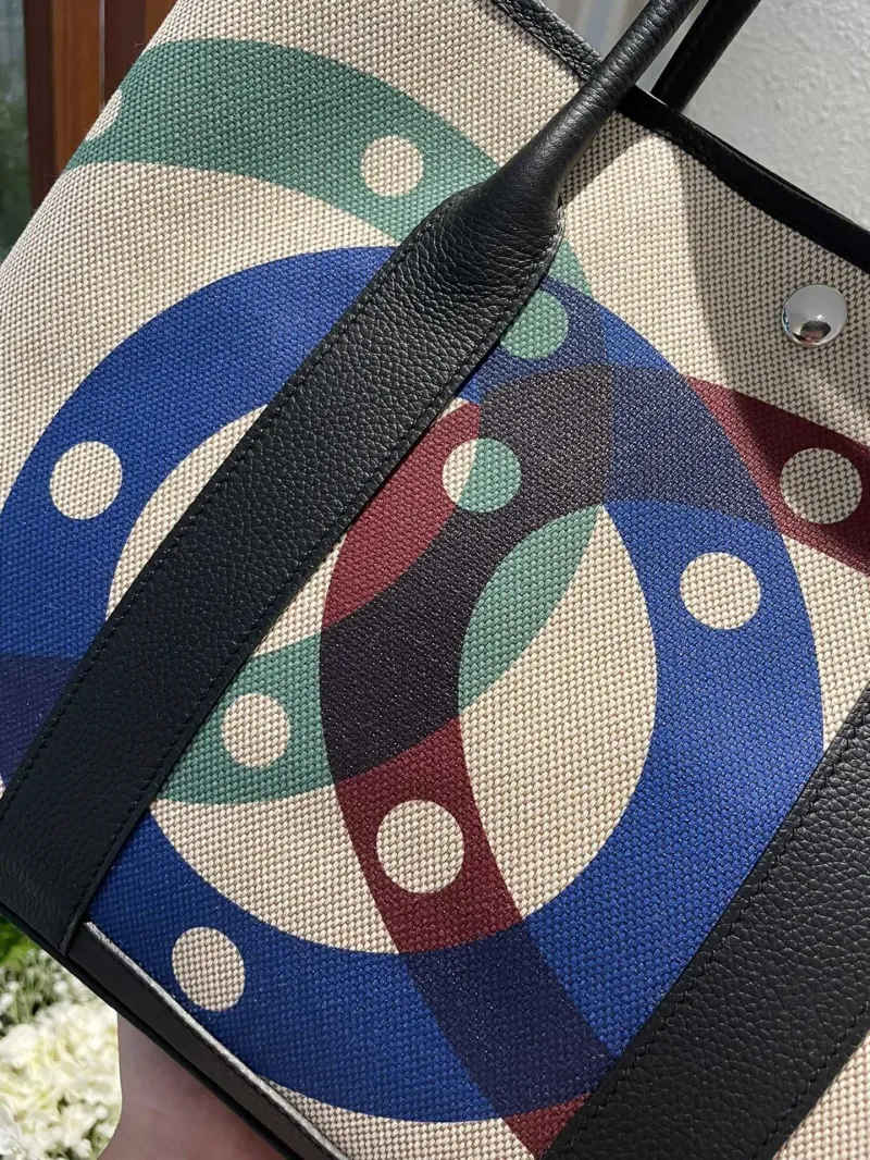 Alternative view of Hermes Shopping Bags-62