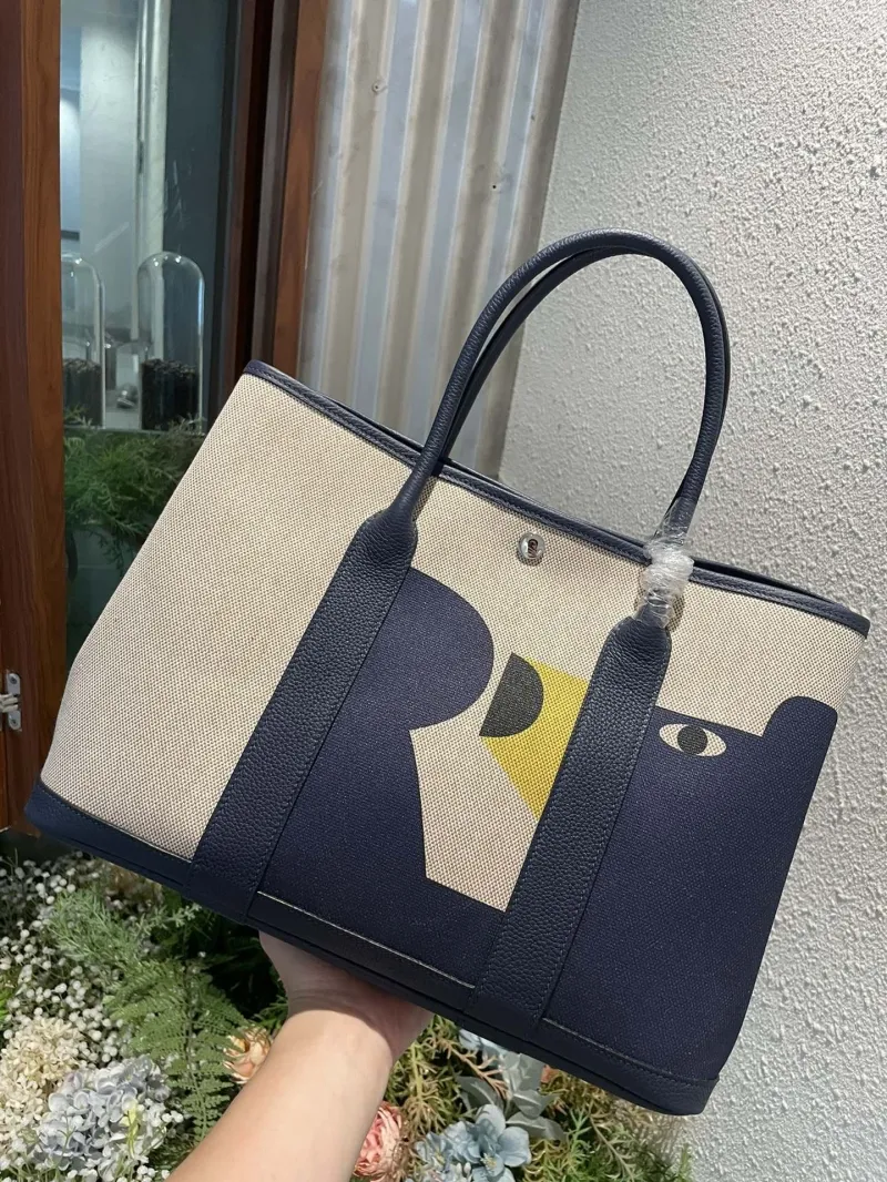 Hermes Shopping Bags-64
