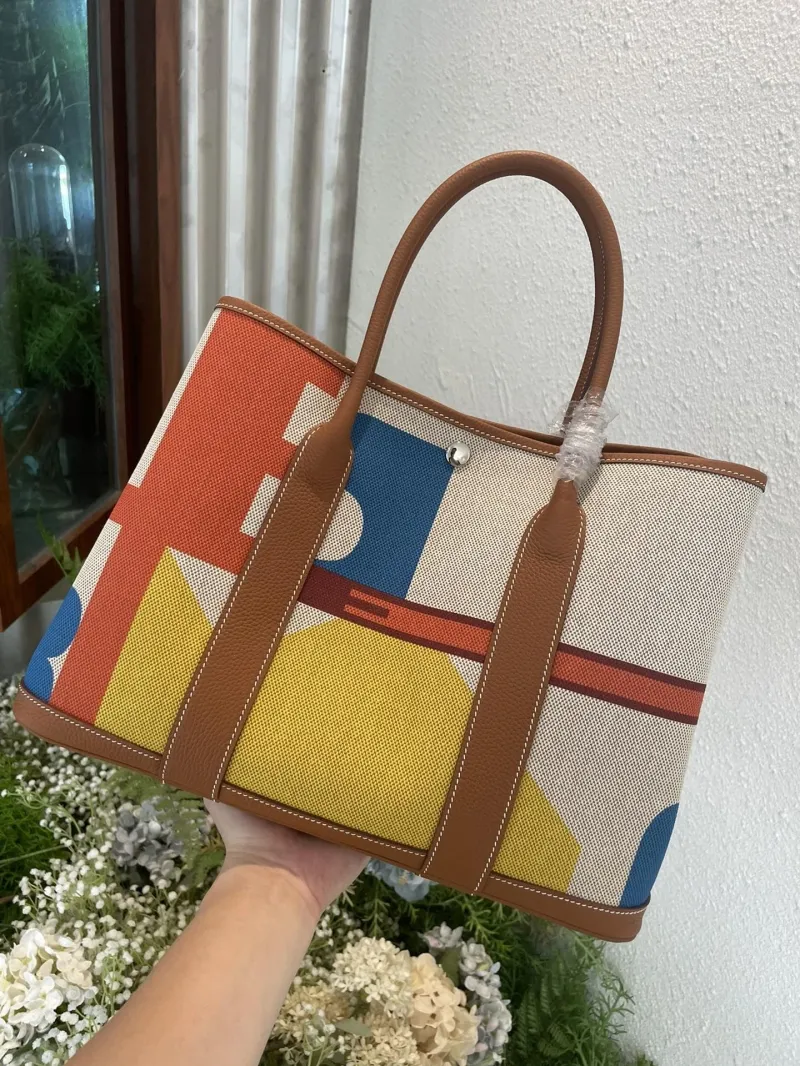 Hermes Multicolor Canvas Leather Tote Bag 66 - Image 4