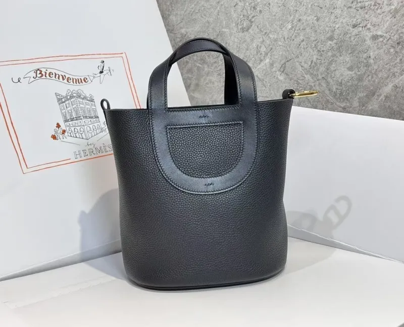 Hermes Shopping Bags-73