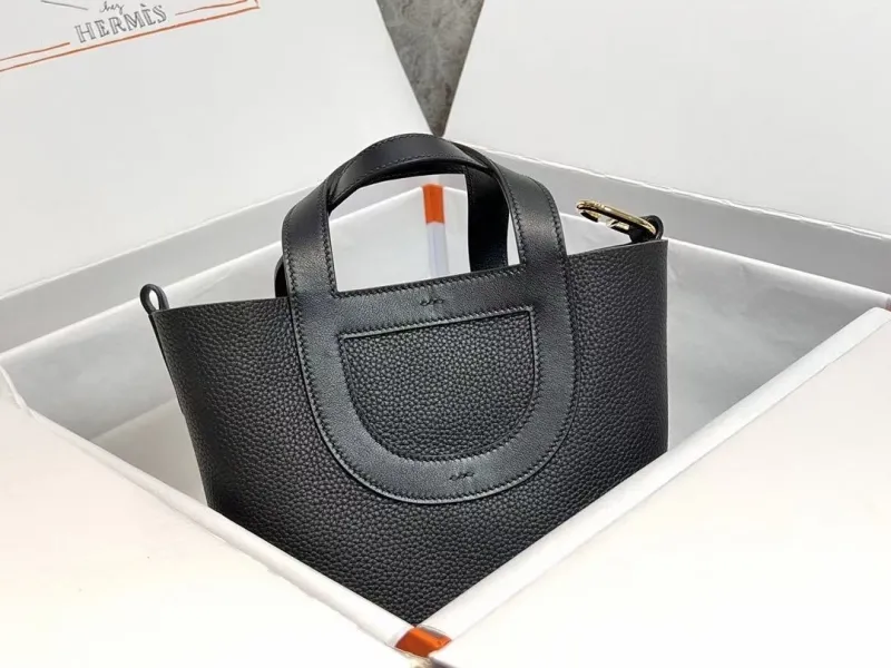 Alternative view of Hermes Shopping Bags-73