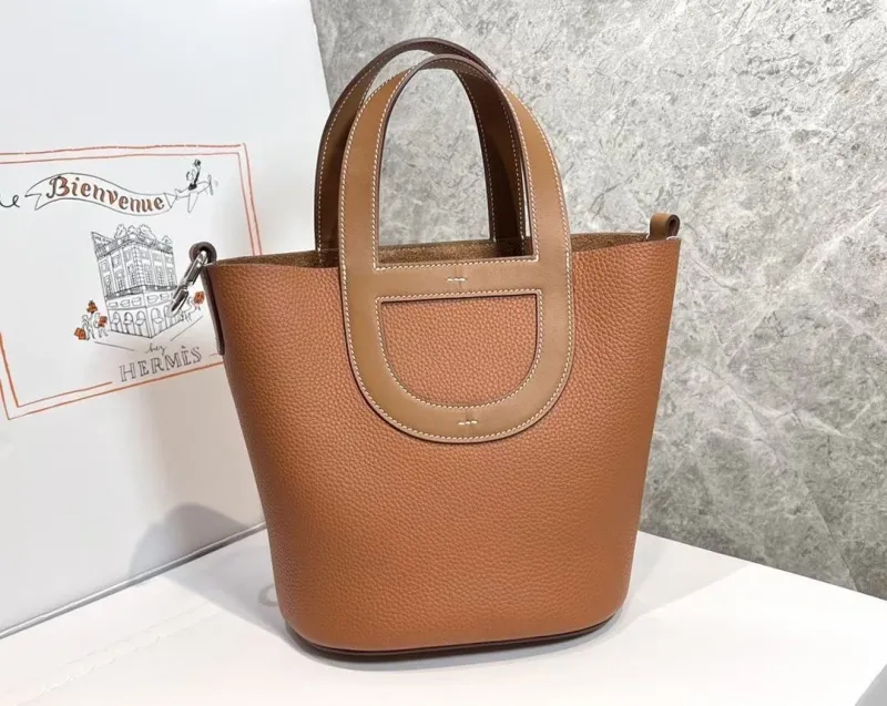 Hermes Shopping Bags-74