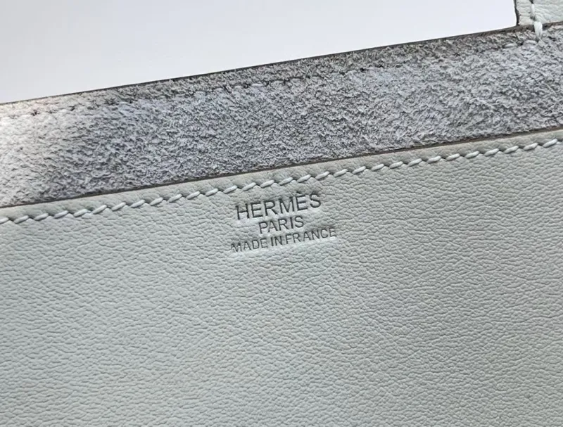 Hermes Cream Leather Bucket Handbag - Image 9