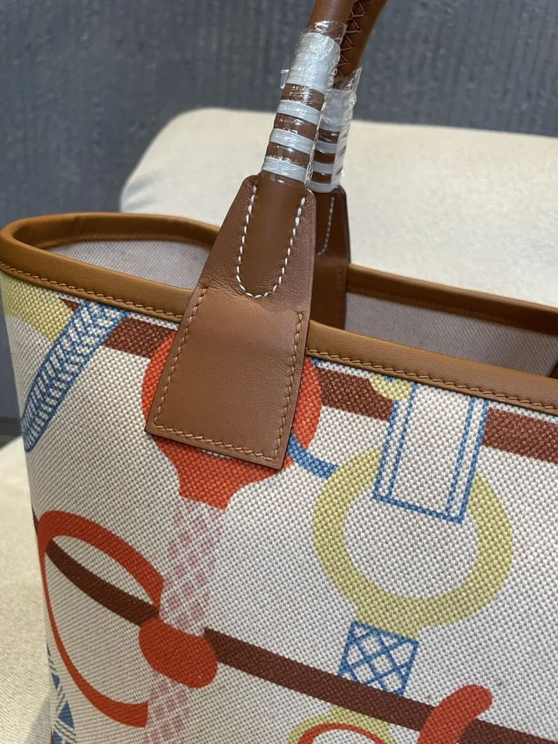 Hermes Cream Brown Tote Bag 84 - Image 3