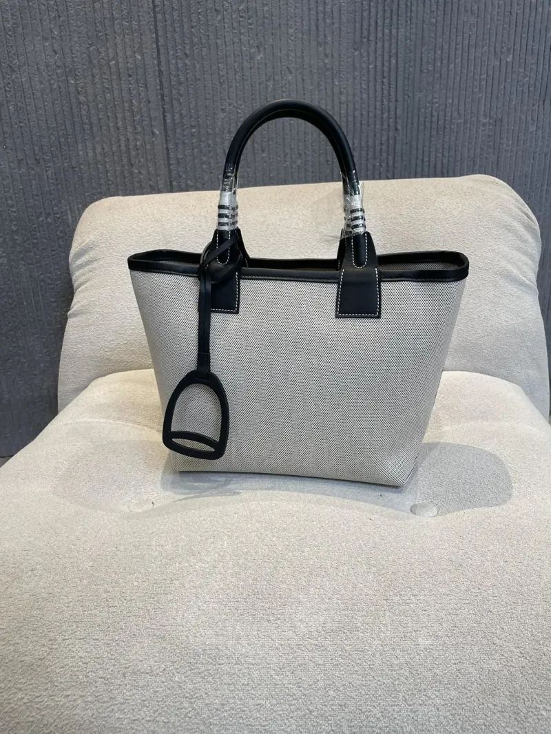 Hermes Shopping Bags-92