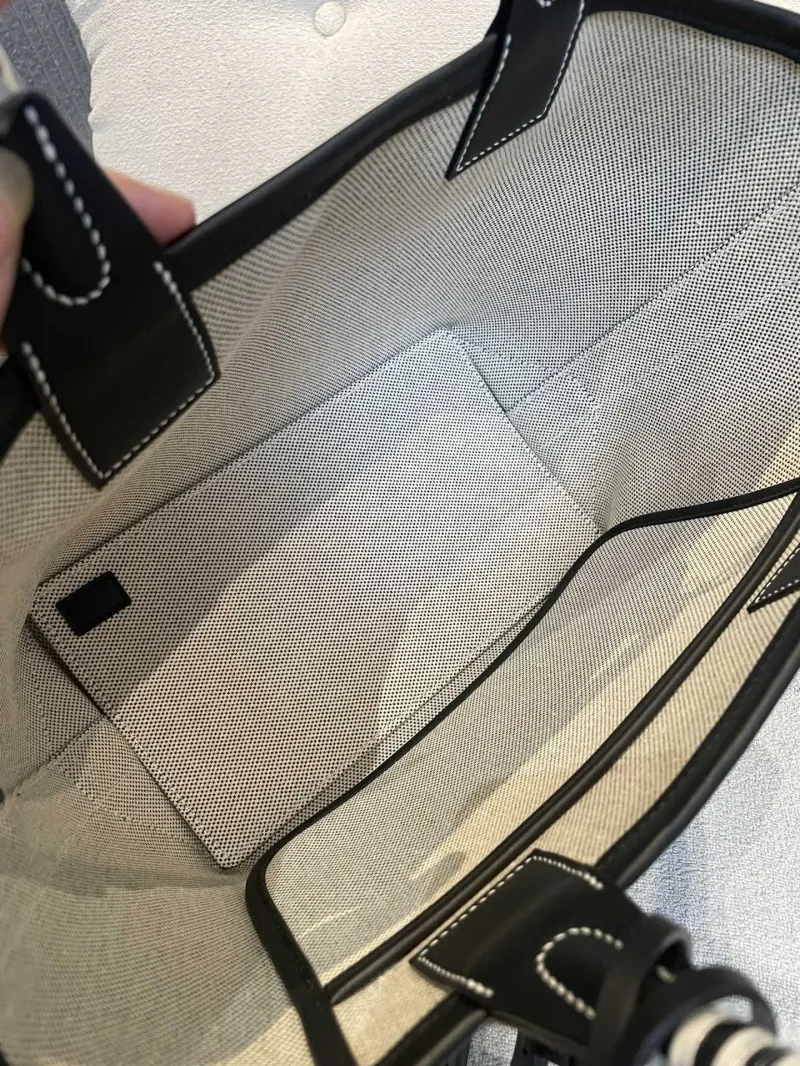 Hermes 92 Gray Canvas Tote Bag - Image 7