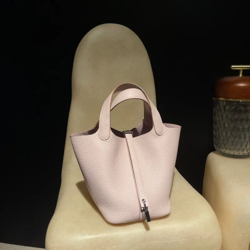 Alternative view of Hermes Shopping Bags-95