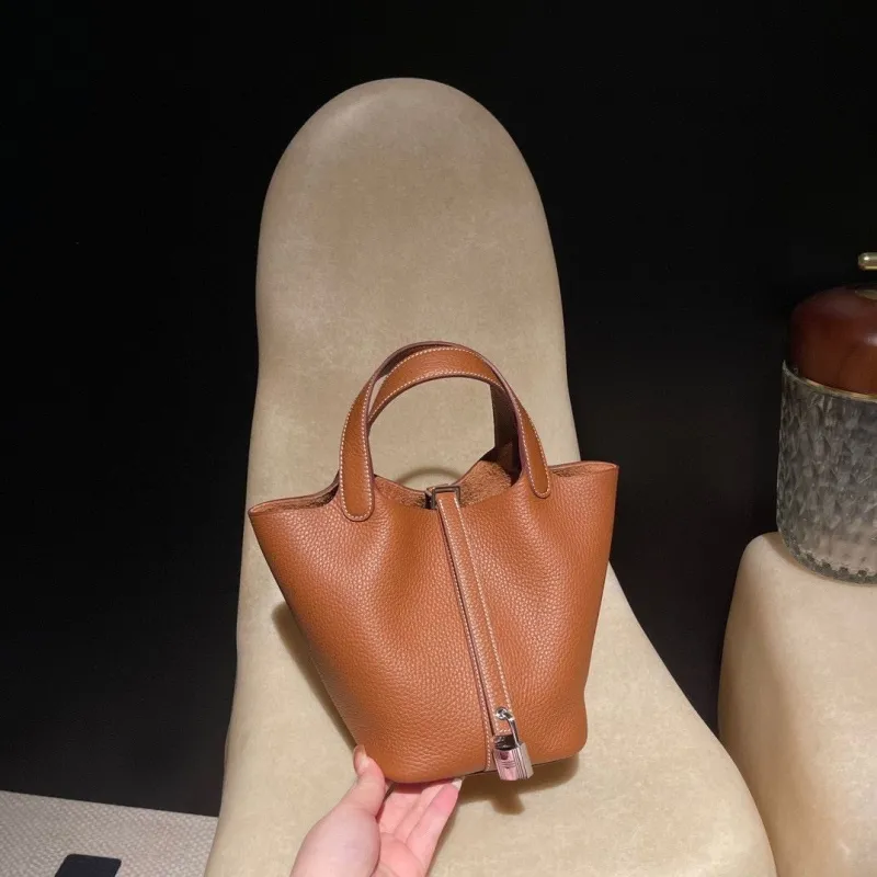 Alternative view of Hermes Shopping Bags-96