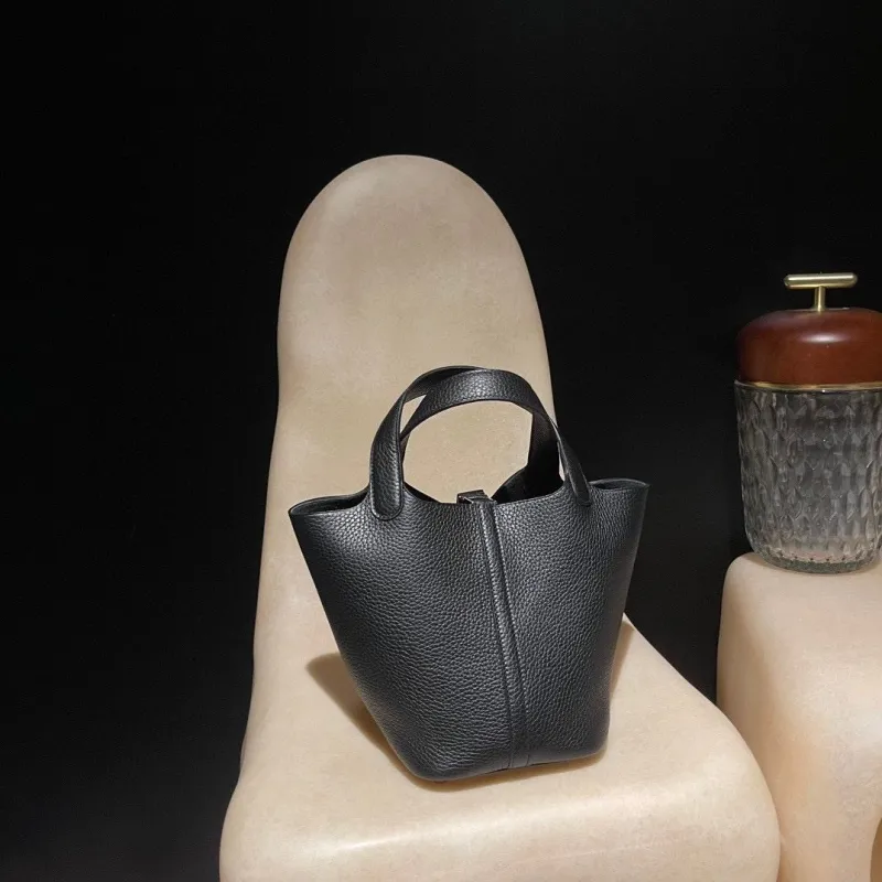 Hermes Black Bucket Handbag 98 - Image 8