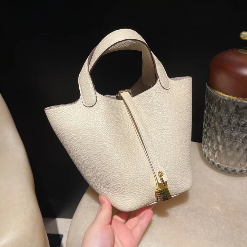 Alternative view of Hermes Shopping Bags-99