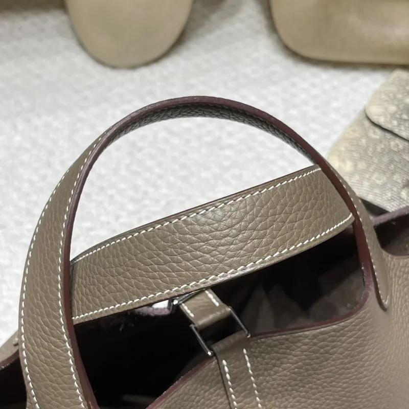 Hermes Shopping Bags-101 - Image 6