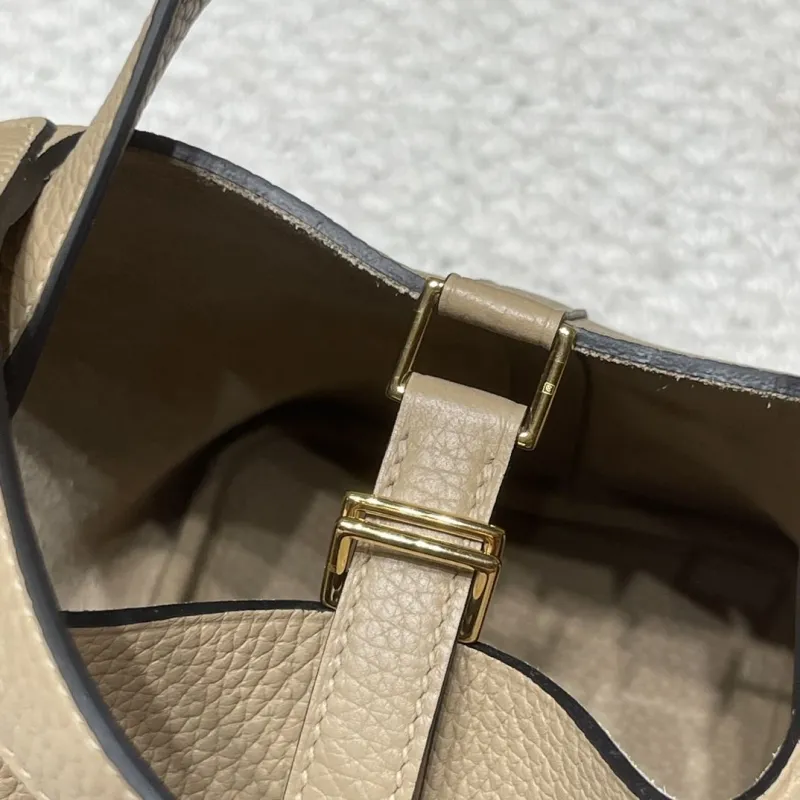 Hermes Beige Leather Bucket Shopping Bag 106 - Image 5