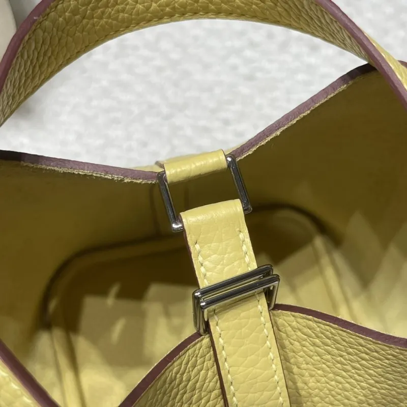 Hermes Light Yellow Leather Bucket Bag 107 - Image 6