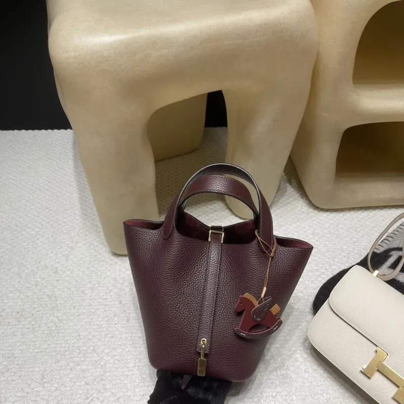 Hermes Shopping Bags-108