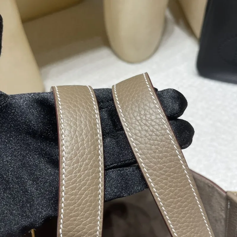 Hermes Taupe Leather Bucket Bag 109 - Image 3