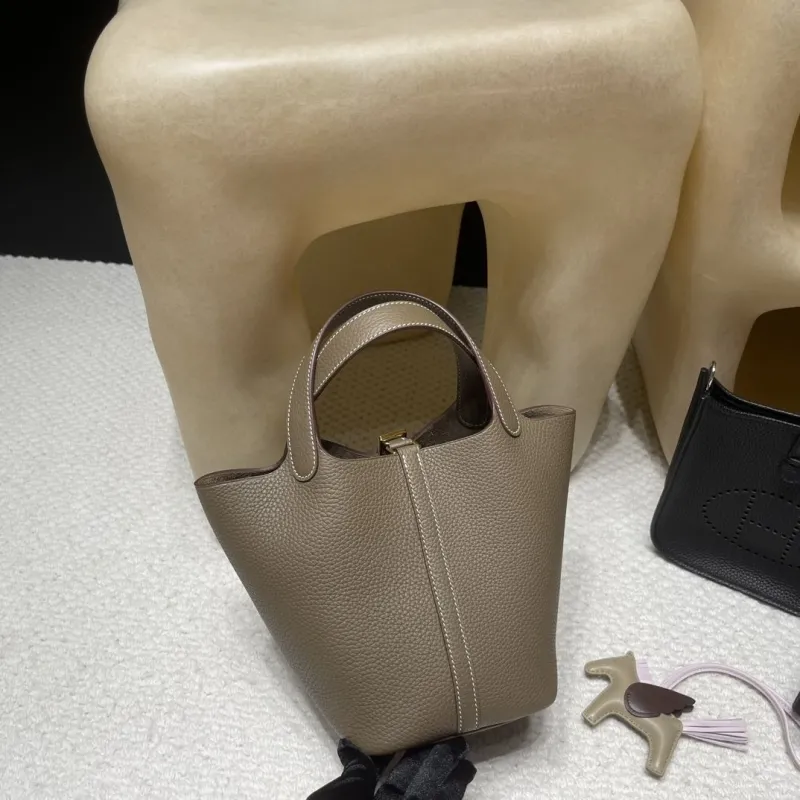 Hermes Taupe Leather Bucket Bag 109 - Image 6