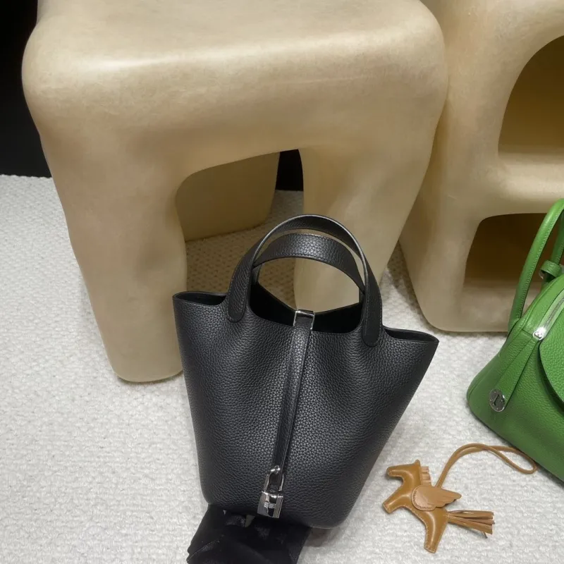 Hermes Shopping Bags-110