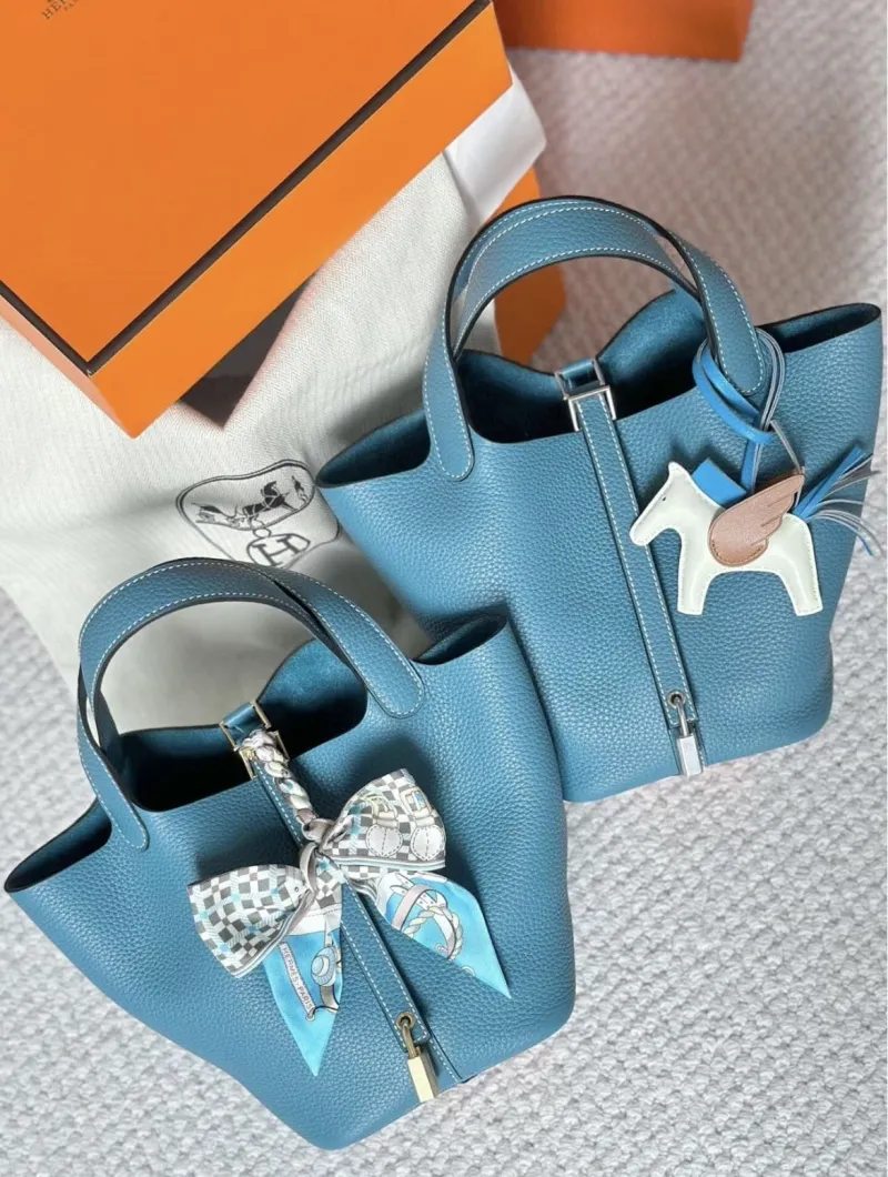 Hermes Blue Leather Bucket Handbag - Image 6