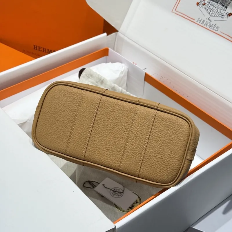 Hermes Beige Tan Canvas Leather Tote Bag 113 - Image 3