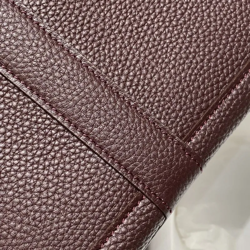 Hermes Dark Brown Leather Tote Bag - Image 6