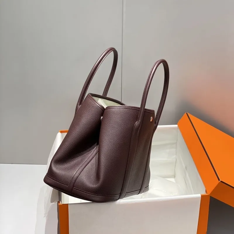 Alternative view of Hermes Shopping Bags-118