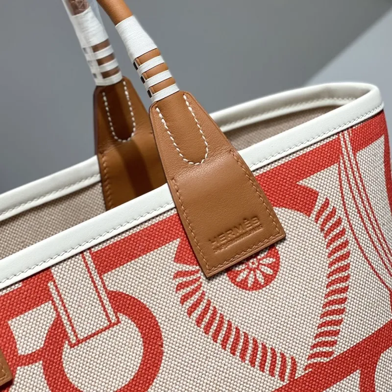 Hermes Beige Red Canvas Tote Bag - Image 5