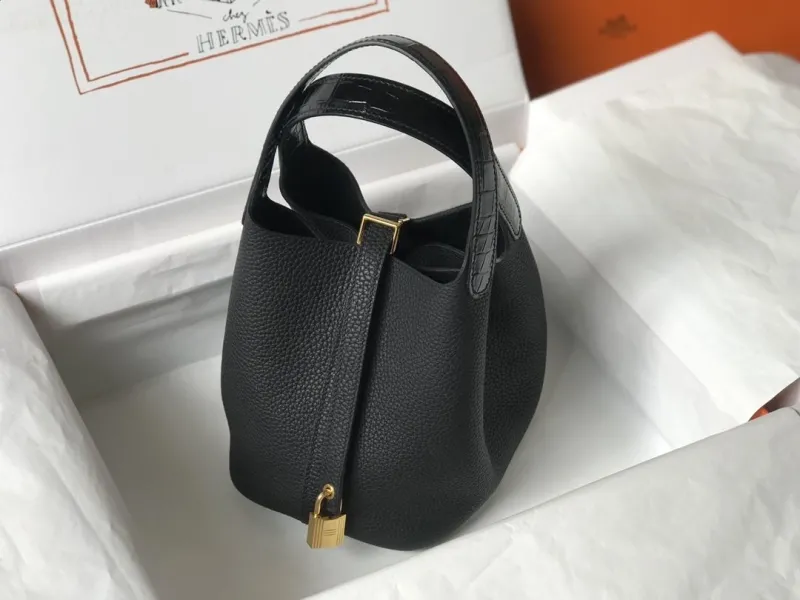 Alternative view of Hermes Shopping Bags-130
