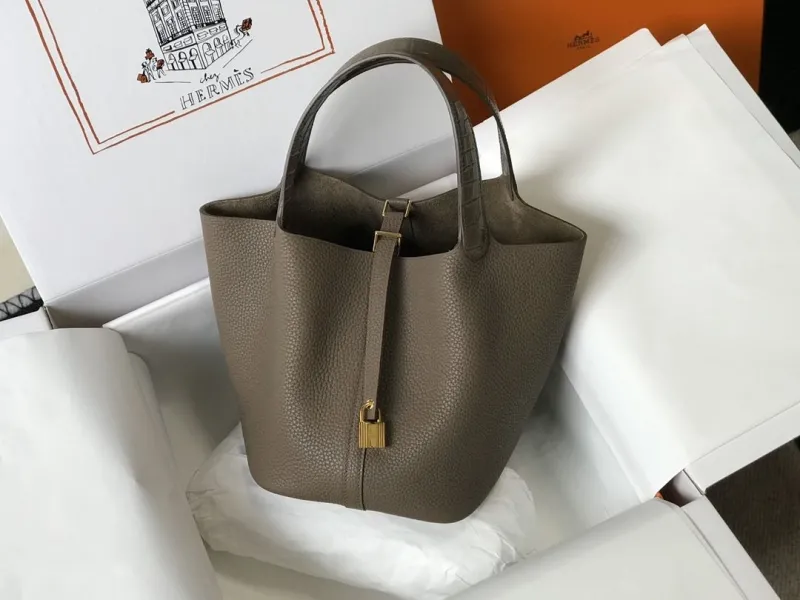Hermes Shopping Bags-135