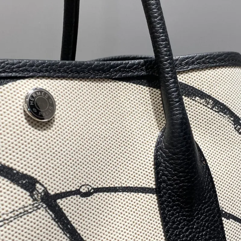 Hermes 145 Cream Black Canvas Tote Bag - Image 7
