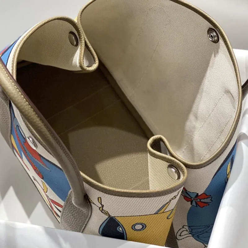 Hermes Printed Canvas Tote Bag 150 Beige - Image 9