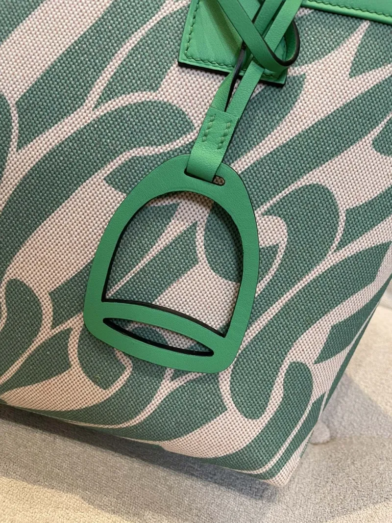 Alternative view of Hermes Green Canvas Shopping Tote Bag 156