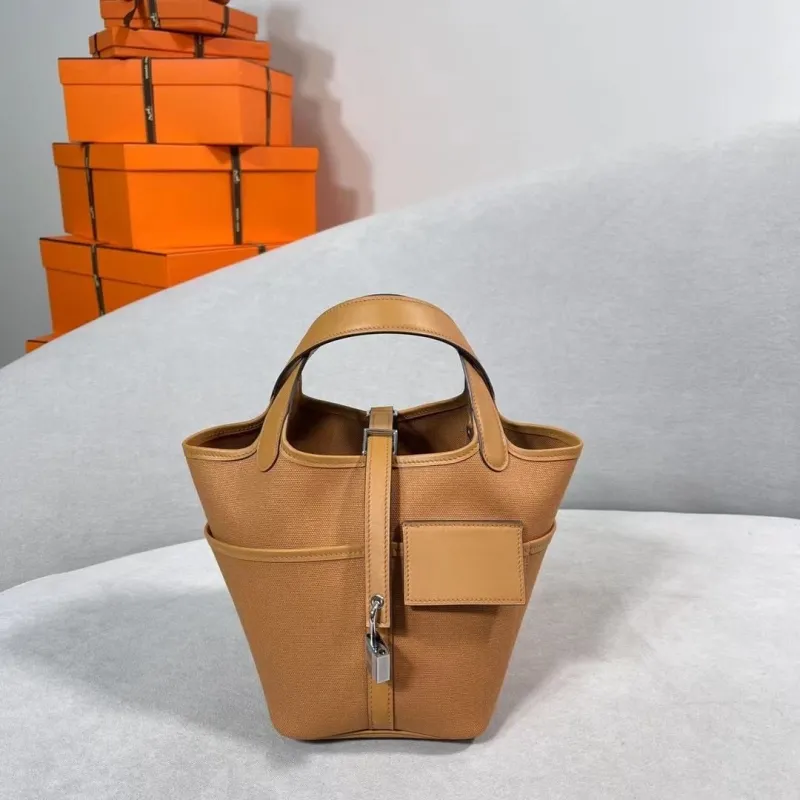 Hermes Tan Bucket Handbag 161