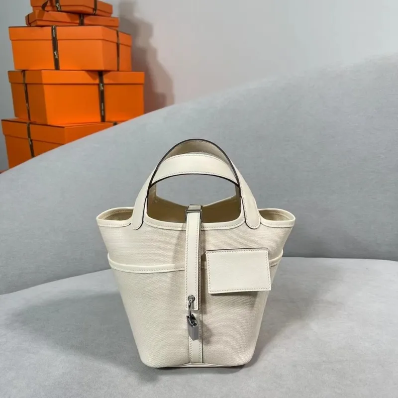 Hermes Cream Bucket Tote Handbag 162