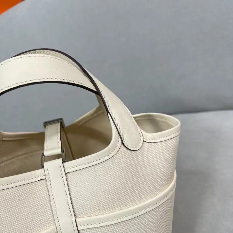 Hermes Cream Bucket Tote Handbag 162 - Image 5