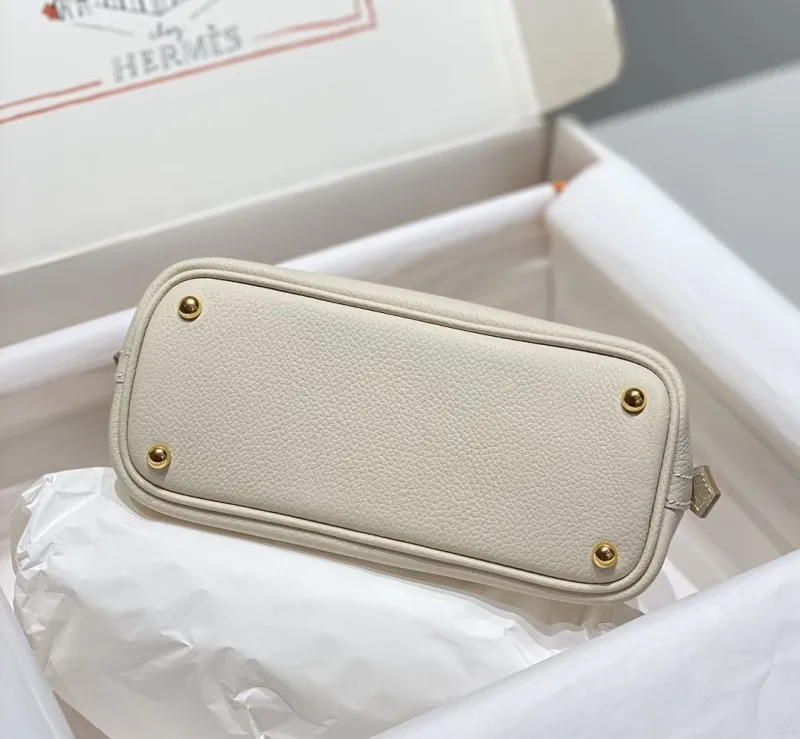 Hermes 23 Cream Top Handle Leather Handbag - Image 4