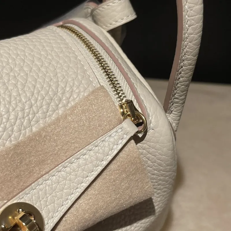 Alternative view of Hermes Top Handle Bags-41