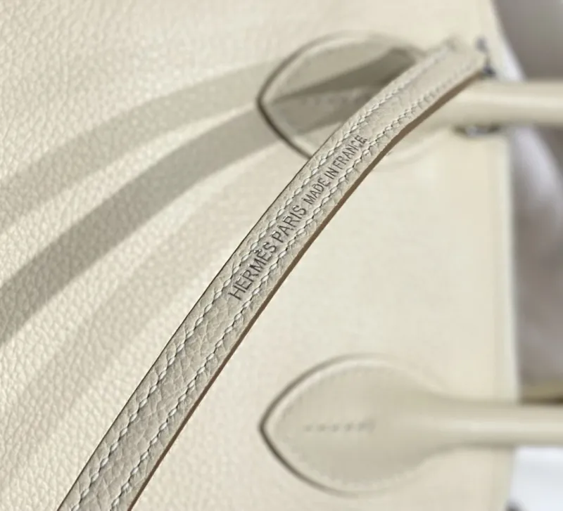Hermes Cream Leather Top Handle Bag 105 - Image 5