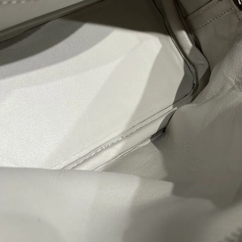 Hermes Top Handle Bags-111 - Image 9