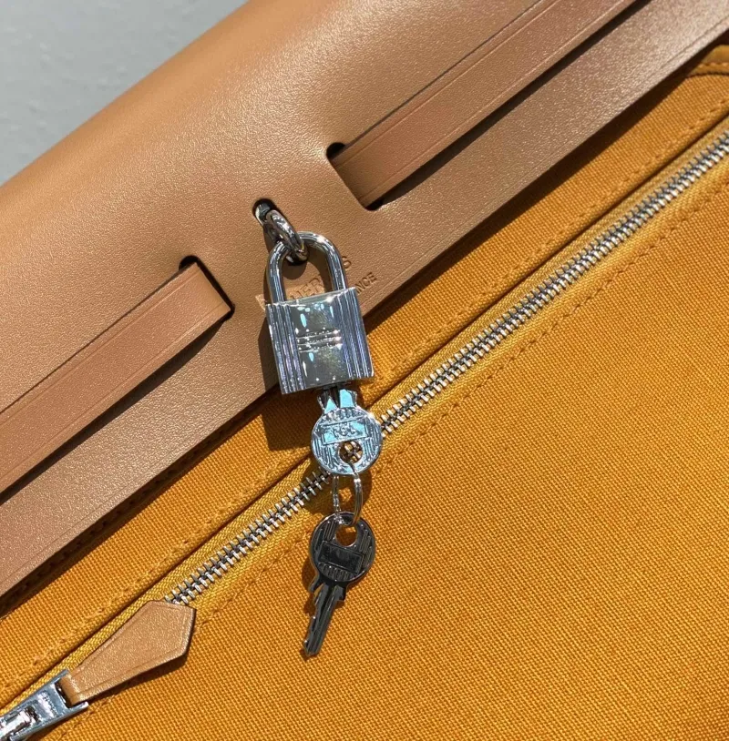Hermes Yellow Tan Top Handle Bag 138 with Pouch - Image 7