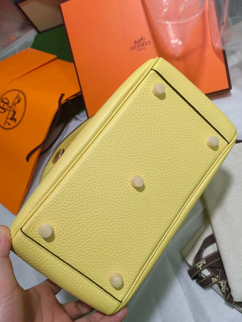 Alternative view of Hermes Top Handle Bags-204