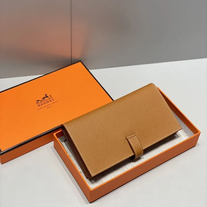 Alternative view of Hermes Wallets-7