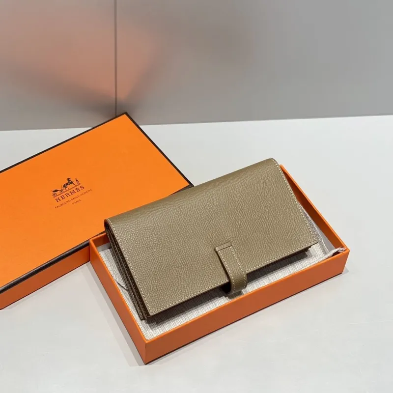 Alternative view of Hermes Wallets-9